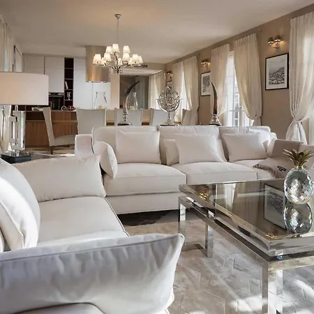 Elegance Villa