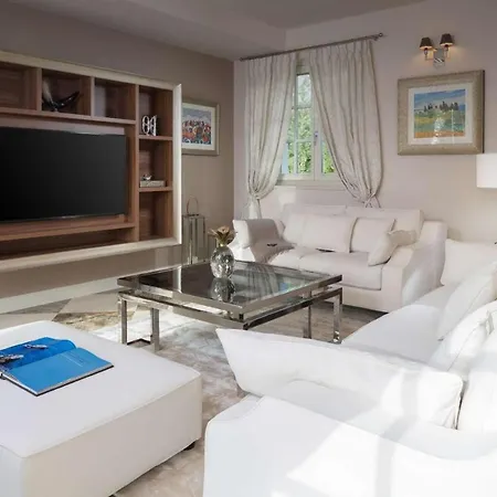 Villa Elegance *